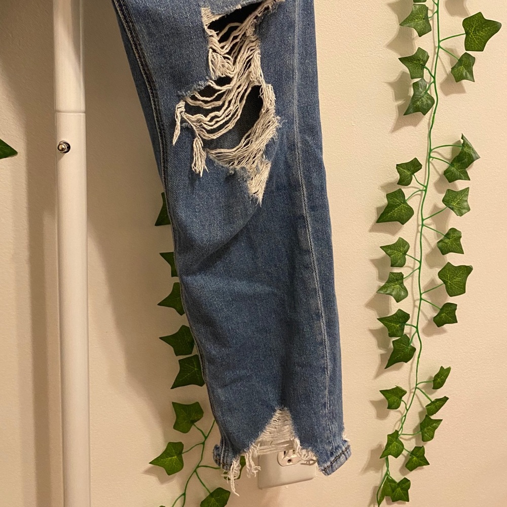 AE High Rise Ripped Mom Jeans - Picture 8 of 8